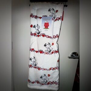 Snoopy V-Day Blanket